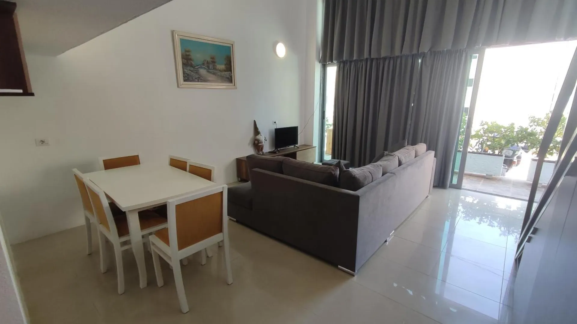 아파트호텔 Summer Gate Apartment Sarandë