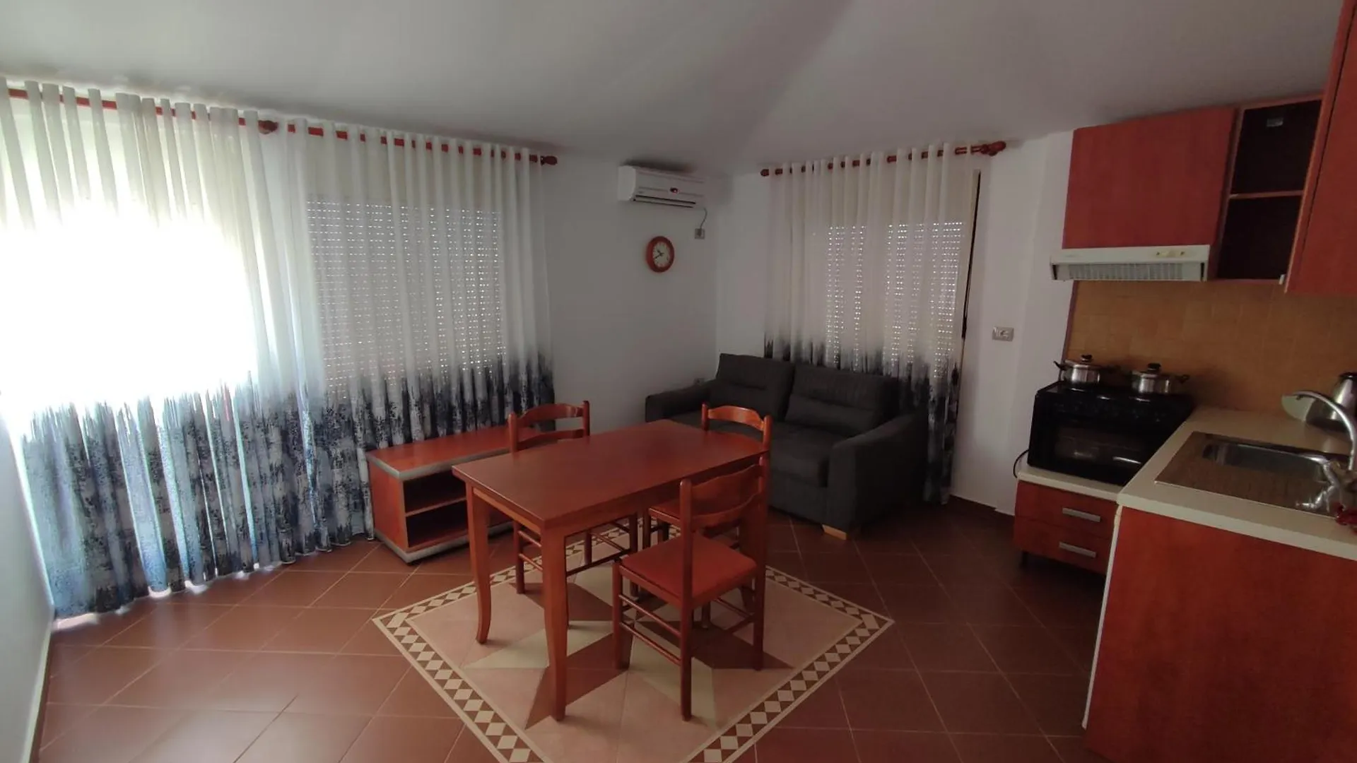 Summer Gate Apartment Sarande