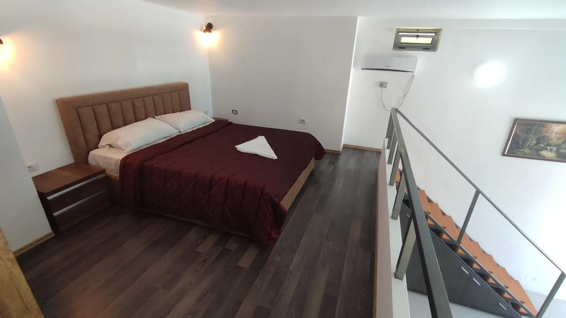 Summer Gate Apartment Sarandë 0*,