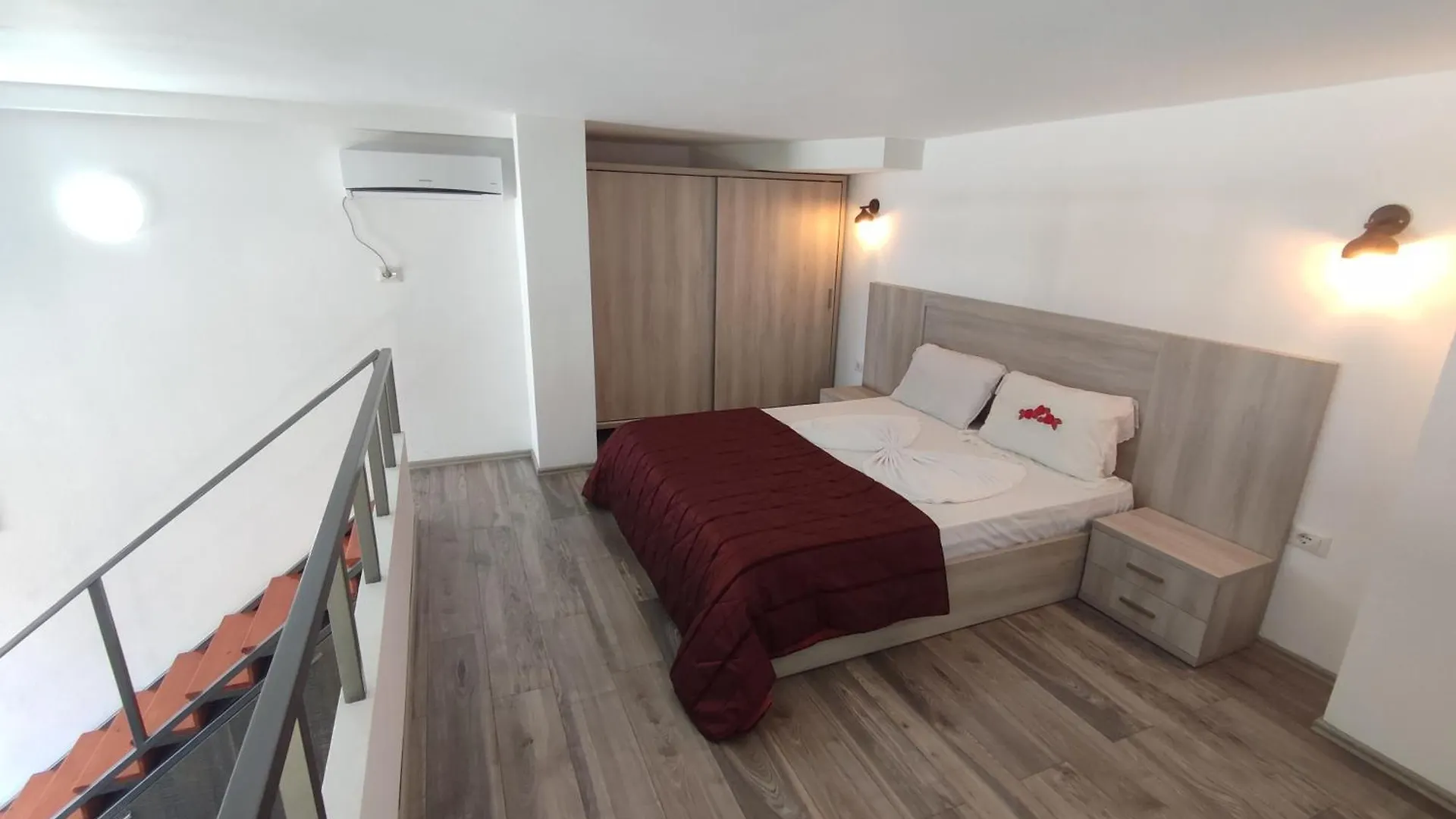Summer Gate Apartment Sarande Aparthotel