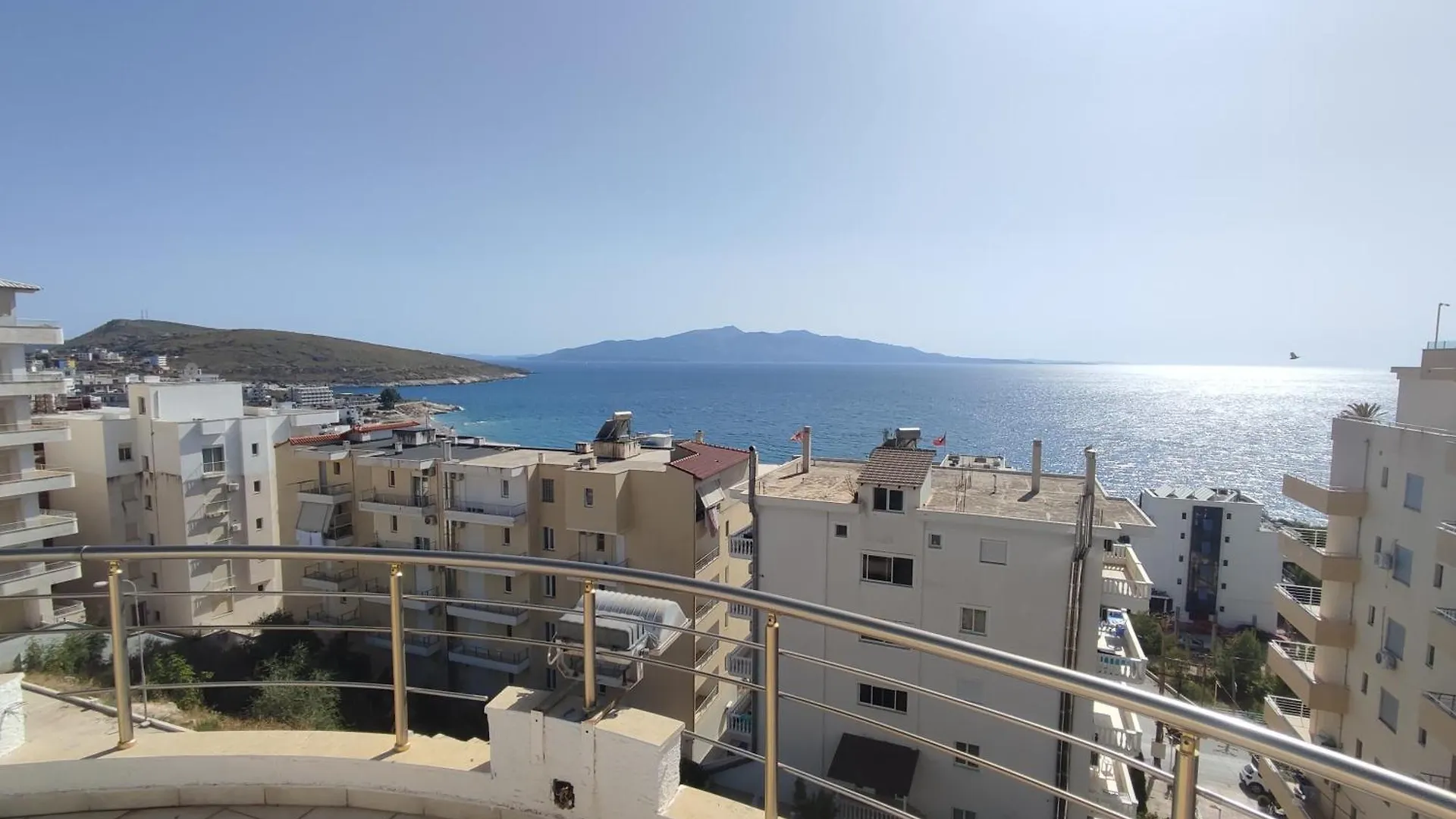 Summer Gate Apartment Sarandë 0*,  Albania